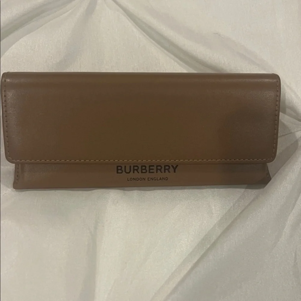 Burberry Brown Leather Eyeglass Case s-l400.jpg main image 3